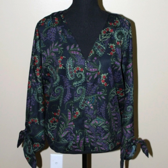 NWT Jessica Simpson Floral Paisley Blouse - Picture 2 of 10